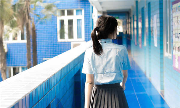 西乡如何找到一个可以帮助我生孩子的女人？