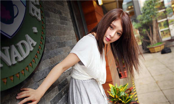 西乡想找一个女性生孩子给报酬-｛找个女人生孩子多少钱｝